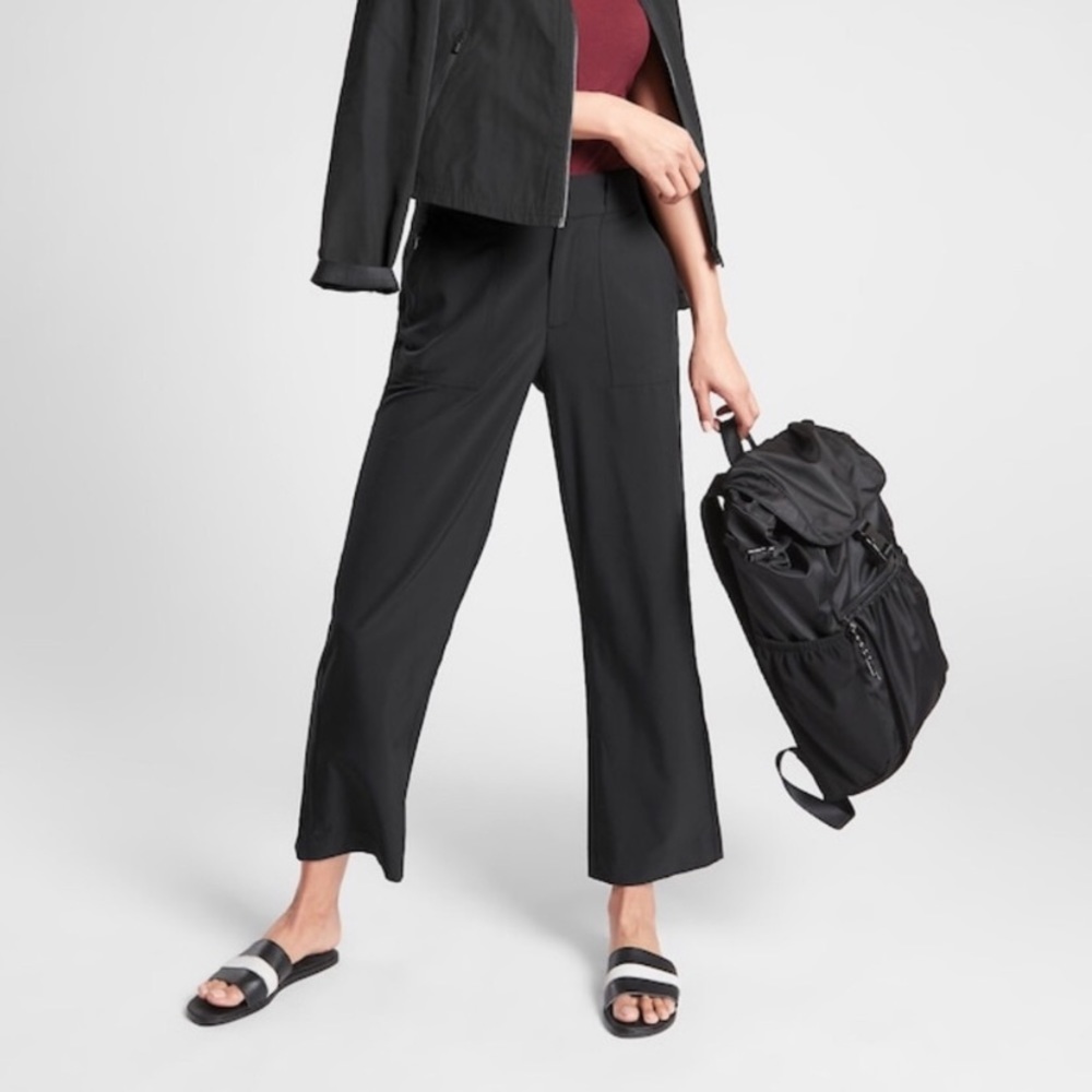 Athleta Tribeca Utility Crop Pants size 4